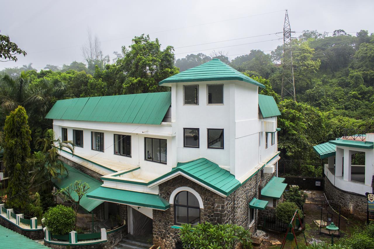 Velvet County Resort & Spa Lonavala Exteriör bild