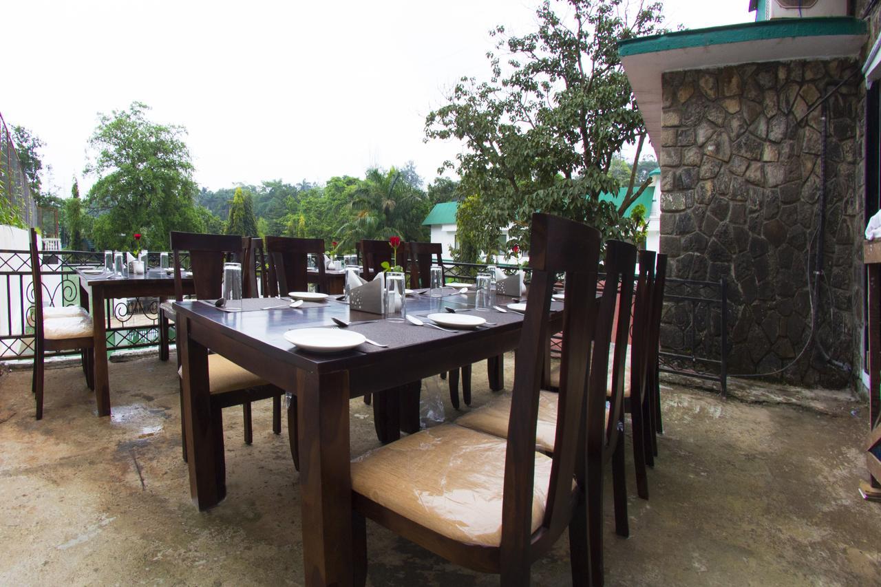 Velvet County Resort & Spa Lonavala Exteriör bild