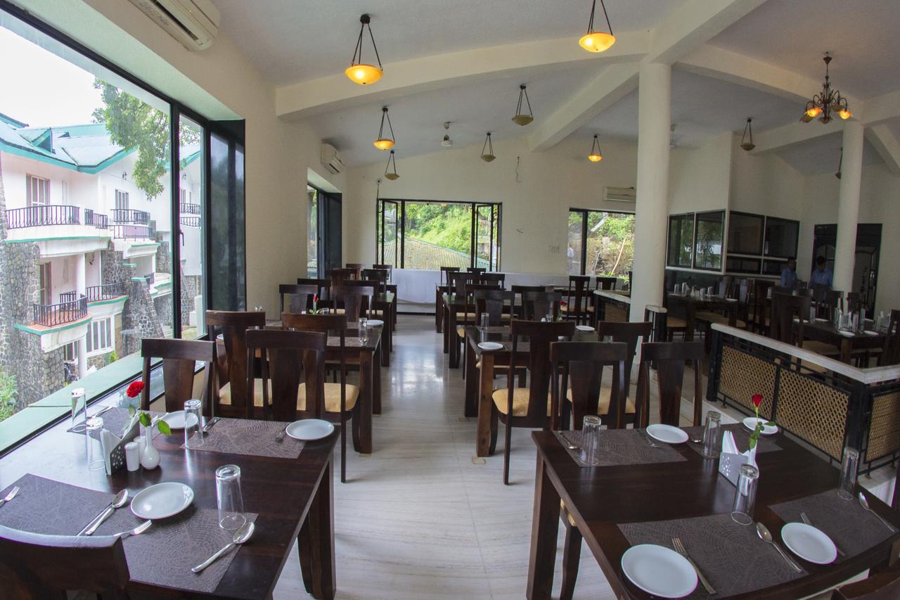 Velvet County Resort & Spa Lonavala Exteriör bild
