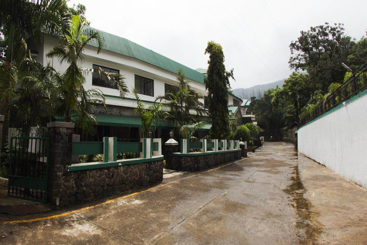 Velvet County Resort & Spa Lonavala Exteriör bild