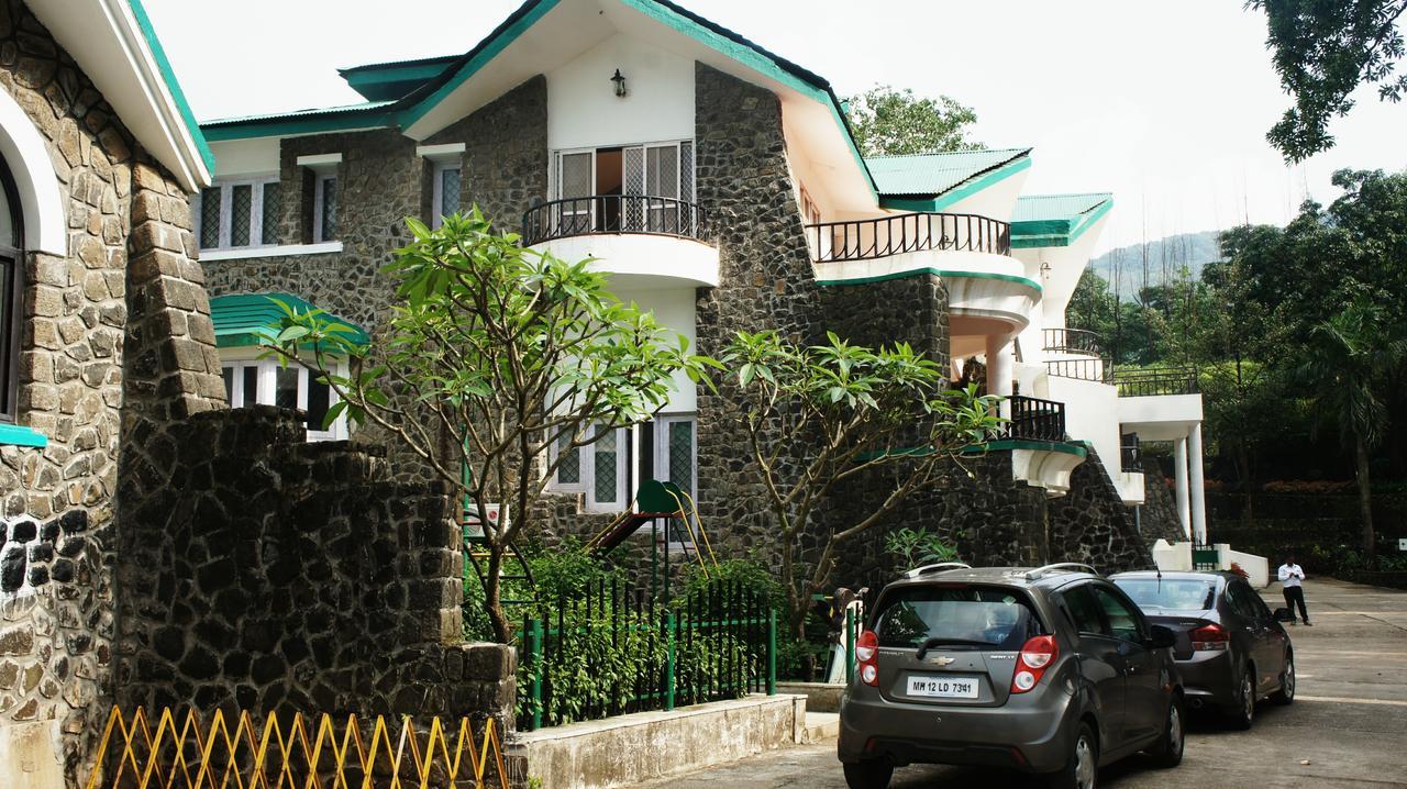 Velvet County Resort & Spa Lonavala Exteriör bild